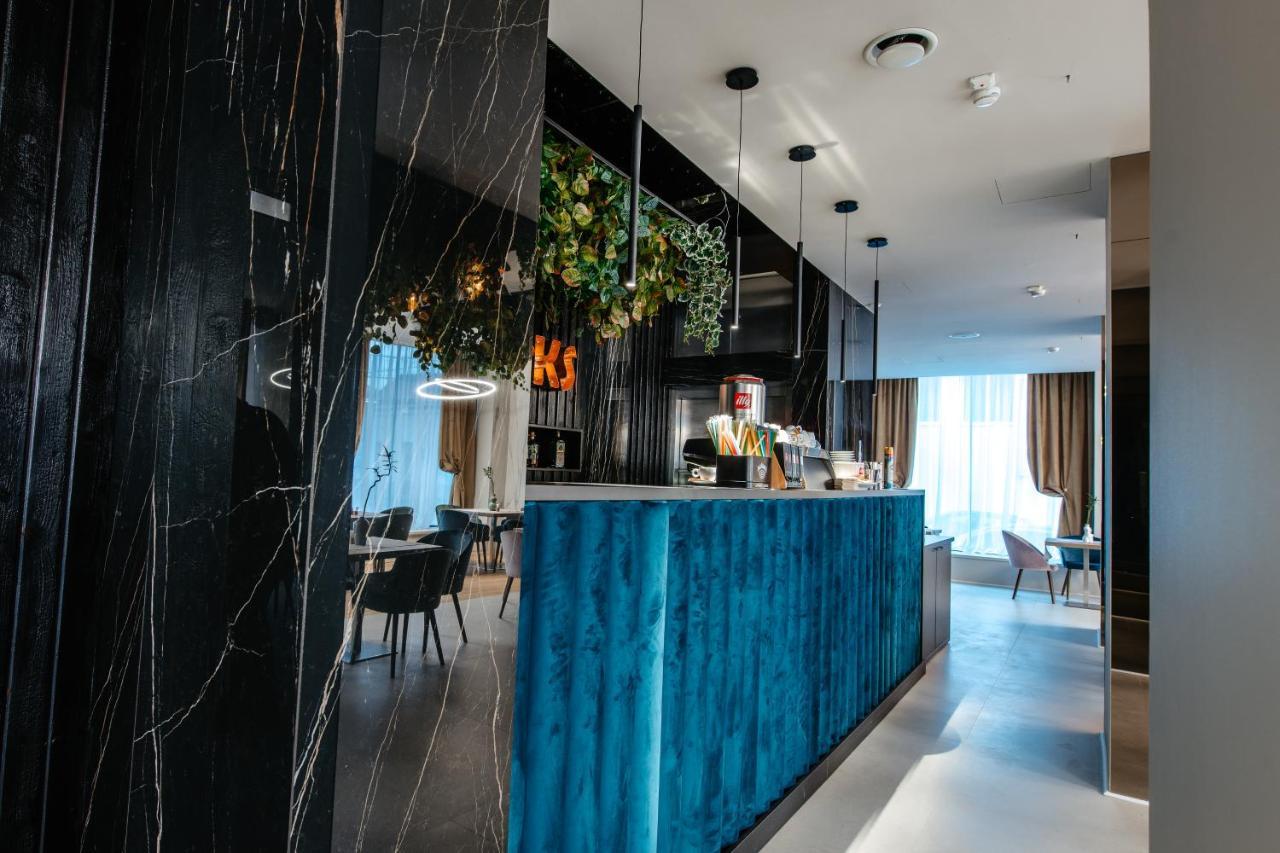 Hotel Clipa Drobeta Turnu Severin Buitenkant foto